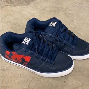 (3/12) Men's DC shoes-size 11.5